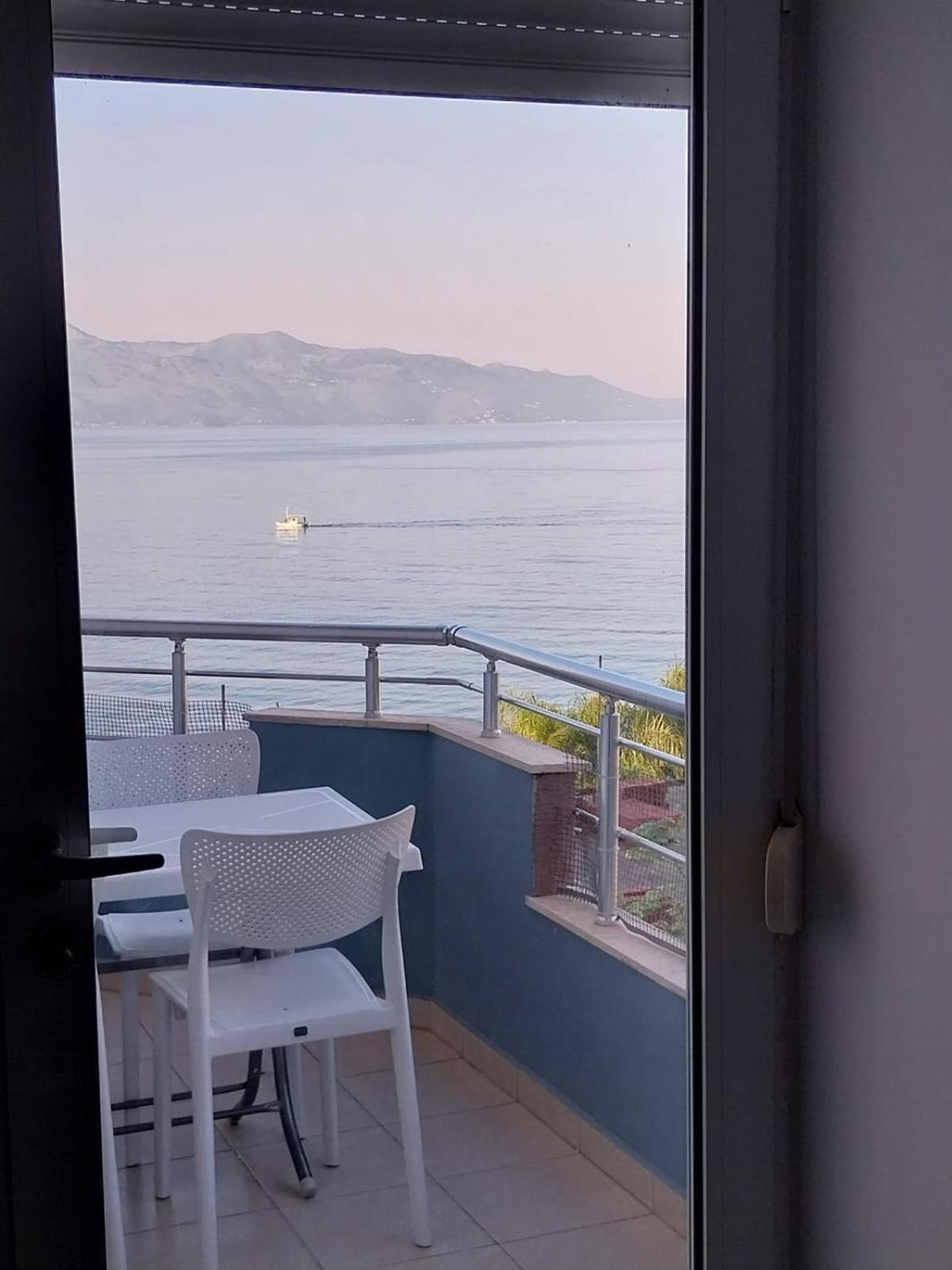 Susy Sea View Appartement Saranda